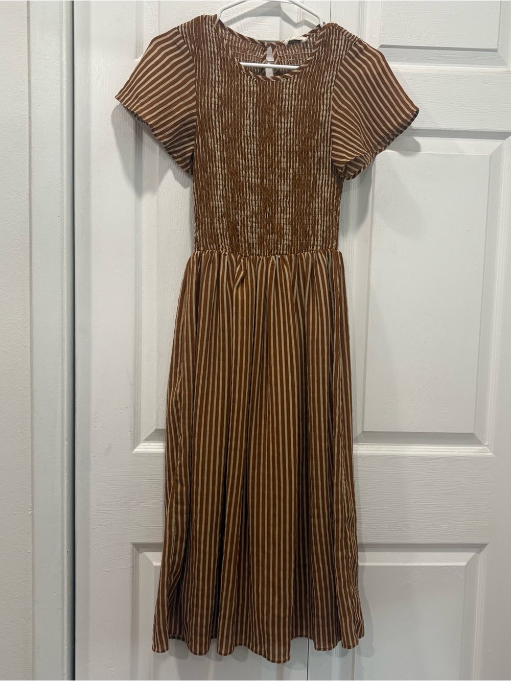 Roolee Cream & Brown Striped Short Sleeve Midi Dress - Size XXS